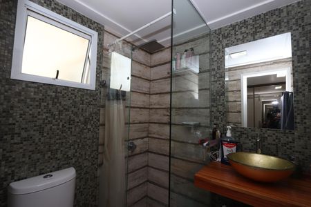 Apartamento à venda com 75m², 2 quartos e 2 vagasBanheiro da Suíte