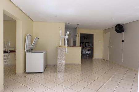 Apartamento à venda com 75m², 2 quartos e 2 vagasÁrea comum - Salão de festas