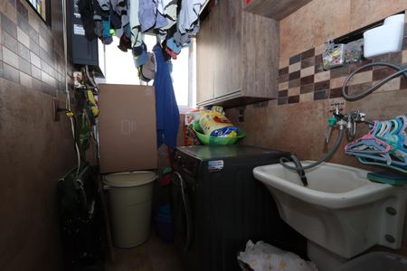 Apartamento à venda com 75m², 2 quartos e 2 vagasLavanderia