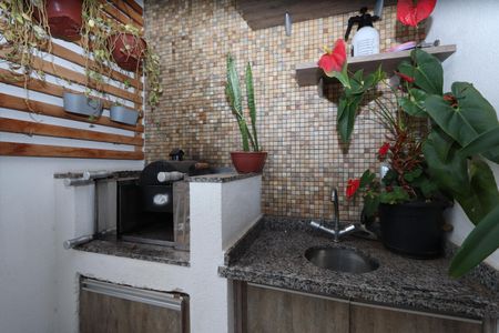 Apartamento à venda com 75m², 2 quartos e 2 vagasVaranda