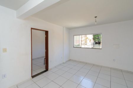Sala/Cozinha de casa para alugar com 1 quarto, 40m² em Solar do Barreiro, Belo Horizonte