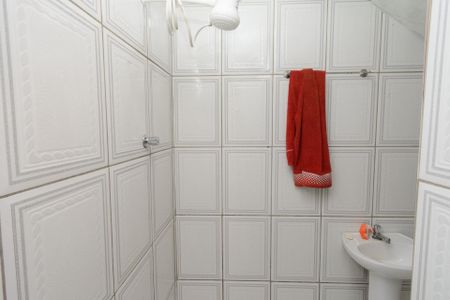 Banheiro Social de casa para alugar com 1 quarto, 40m² em Solar do Barreiro, Belo Horizonte
