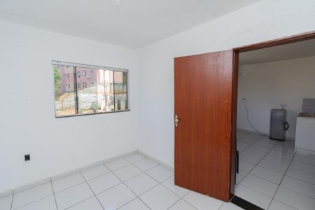Quarto de casa para alugar com 1 quarto, 40m² em Solar do Barreiro, Belo Horizonte