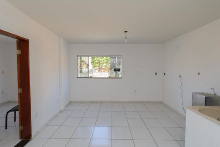 Sala/Cozinha de casa para alugar com 1 quarto, 40m² em Solar do Barreiro, Belo Horizonte