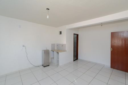 Sala/Cozinha de casa para alugar com 1 quarto, 40m² em Solar do Barreiro, Belo Horizonte