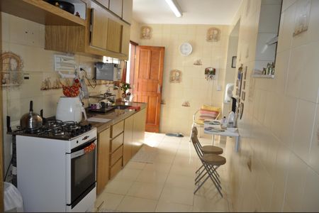 Apartamento à venda com 84m², 3 quartos e sem vagaCozinha