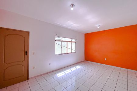 Sala de casa para alugar com 4 quartos, 190m² em Vila Invernada, São Paulo