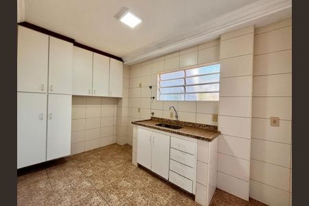 Apartamento à venda com 103m², 2 quartos e 1 vaga Apartamento à venda com 103m², 2 quartos e 1 vagaCozinha