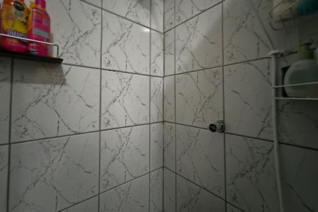 Casa de condomínio à venda com 65m², 2 quartos e 2 vagas Casa de condomínio à venda com 65m², 2 quartos e 2 vagasBanheiro