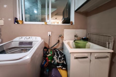 Casa de condomínio à venda com 65m², 2 quartos e 2 vagas Casa de condomínio à venda com 65m², 2 quartos e 2 vagasÁrea de Serviço