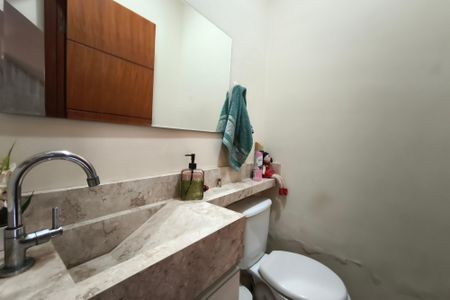 Casa de condomínio à venda com 65m², 2 quartos e 2 vagas Casa de condomínio à venda com 65m², 2 quartos e 2 vagasLavabo