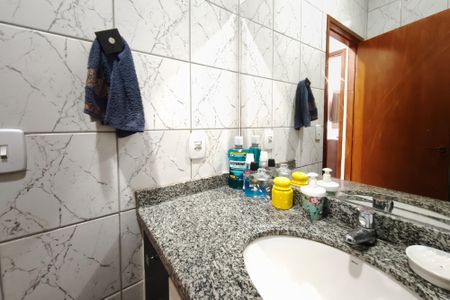 Casa de condomínio à venda com 65m², 2 quartos e 2 vagas Casa de condomínio à venda com 65m², 2 quartos e 2 vagasBanheiro