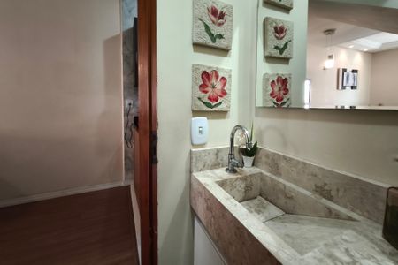 Casa de condomínio à venda com 65m², 2 quartos e 2 vagas Casa de condomínio à venda com 65m², 2 quartos e 2 vagasLavabo