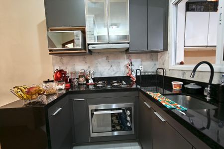 Casa de condomínio à venda com 65m², 2 quartos e 2 vagas Casa de condomínio à venda com 65m², 2 quartos e 2 vagasCozinha