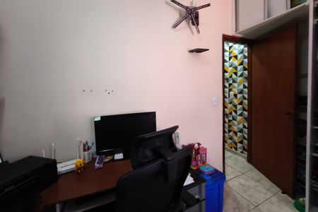 Casa de condomínio à venda com 65m², 2 quartos e 2 vagas Casa de condomínio à venda com 65m², 2 quartos e 2 vagasQuarto 2