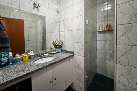 Casa de condomínio à venda com 65m², 2 quartos e 2 vagas Casa de condomínio à venda com 65m², 2 quartos e 2 vagasBanheiro