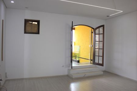 Casa à venda com 350m², 5 quartos e 3 vagasSuíte Master