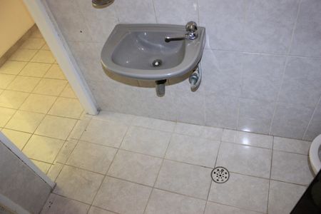 Casa à venda com 350m², 5 quartos e 3 vagasBanheiro da Suíte 2