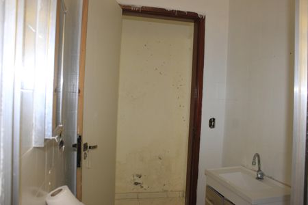 Casa à venda com 350m², 5 quartos e 3 vagasEdícula - Banheiro