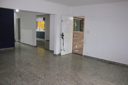 Casa à venda com 350m², 5 quartos e 3 vagasSala