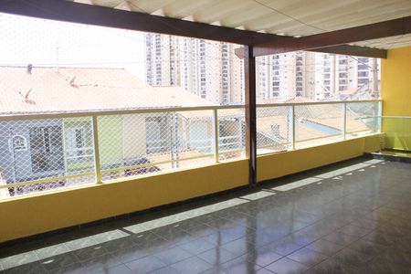 Casa à venda com 350m², 5 quartos e 3 vagasVaranda da suíte master