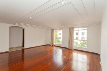 Apartamento para alugar com 167m², 3 quartos e 2 vagasSala