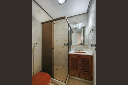 Apartamento à venda com 75m², 2 quartos e 1 vaga Apartamento à venda com 75m², 2 quartos e 1 vagaBanheiro Corredor