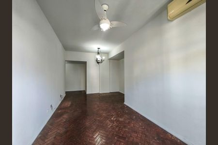 Apartamento à venda com 75m², 2 quartos e 1 vaga Apartamento à venda com 75m², 2 quartos e 1 vagaSala