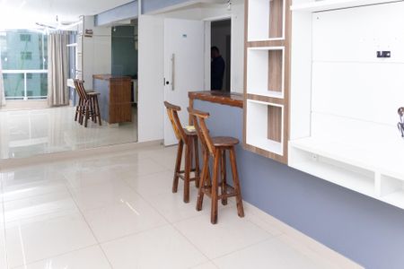 Sala de apartamento para alugar com 2 quartos, 56m² em Piatã, Salvador
