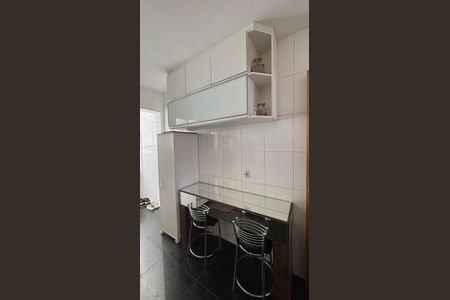 Apartamento para alugar com 3 quartos, 85m² em Sagrada Família, Belo Horizonte