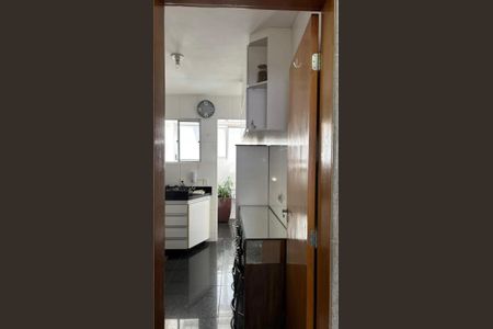 Apartamento para alugar com 3 quartos, 85m² em Sagrada Família, Belo Horizonte