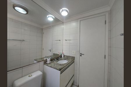 Apartamento à venda com 107m², 3 quartos e 2 vagasBanheiro da Suíte