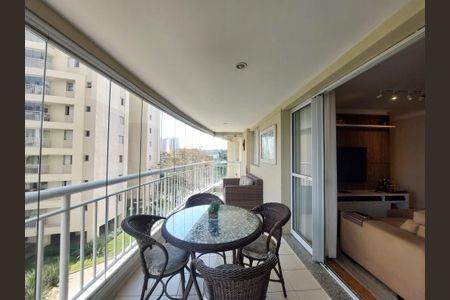 Varanda de apartamento à venda com 3 quartos, 107m² em Vila Isa, São Paulo
