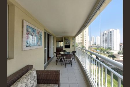 Varanda de apartamento à venda com 3 quartos, 107m² em Vila Isa, São Paulo