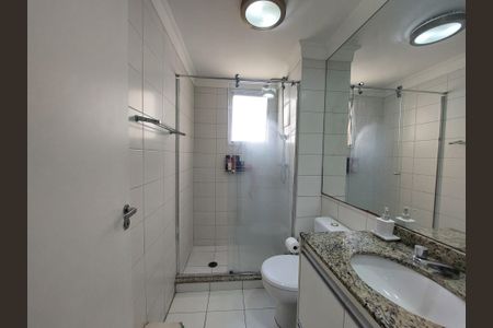 Apartamento à venda com 107m², 3 quartos e 2 vagasBanheiro da Suíte