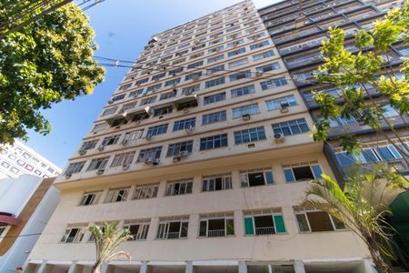 Apartamento à venda com 124m², 3 quartos e 1 vaga Apartamento à venda com 124m², 3 quartos e 1 vagaFachada