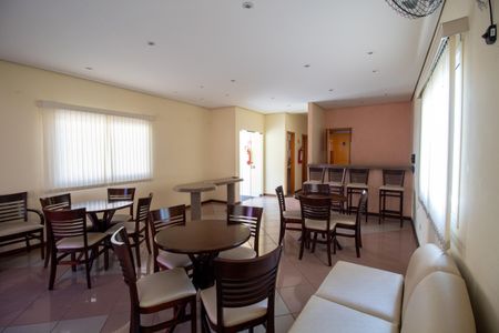 Casa de condomínio à venda com 85m², 2 quartos e 2 vagas Casa de condomínio à venda com 85m², 2 quartos e 2 vagasÁrea comum - Salão de festas