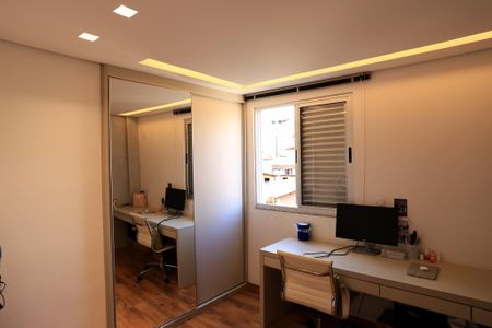 Apartamento à venda com 70m², 2 quartos e 2 vagas Apartamento à venda com 70m², 2 quartos e 2 vagasQuarto