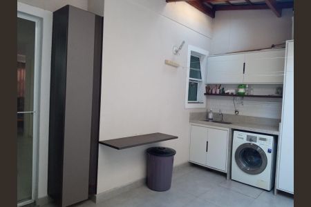 Casa de condomínio à venda com 80m², 3 quartos e 2 vagas Casa de condomínio à venda com 80m², 3 quartos e 2 vagasÁrea de Serviço