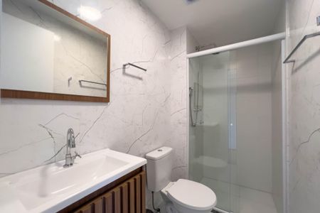 Banheiro de kitnet/studio para alugar com 1 quarto, 27m² em Vila Mariana, São Paulo
