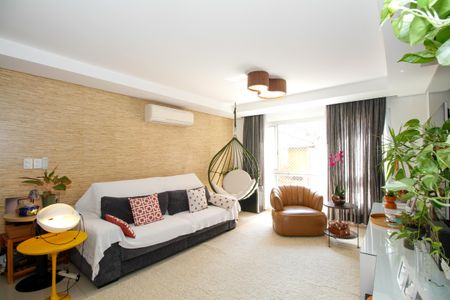 Sala de apartamento à venda com 3 quartos, 126m² em Cerqueira César, São Paulo