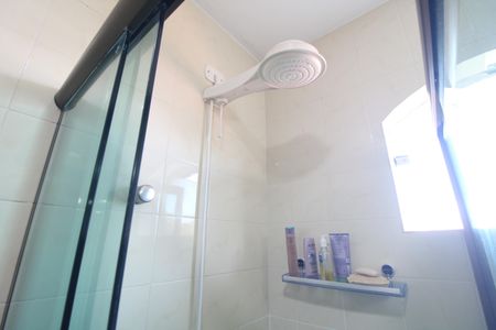 Casa à venda com 327m², 4 quartos e 4 vagasBanheiro da suíte 1