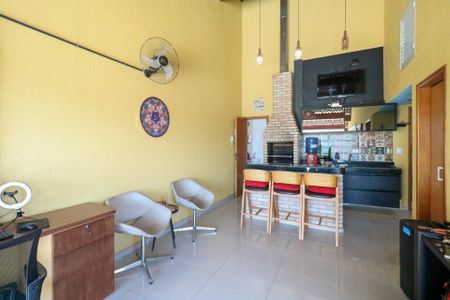 Apartamento à venda com 130m², 3 quartos e 2 vagasCobertura