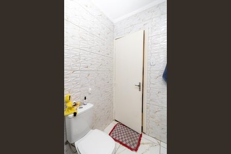 Casa à venda com 120m², 2 quartos e 2 vagas Casa à venda com 120m², 2 quartos e 2 vagasBanheiro