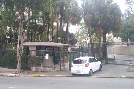 Apartamento à venda com 164m², 4 quartos e 2 vagas Apartamento à venda com 164m², 4 quartos e 2 vagasFachada