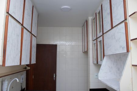 Apartamento à venda com 196m², 3 quartos e 2 vagas Apartamento à venda com 196m², 3 quartos e 2 vagasCozinha