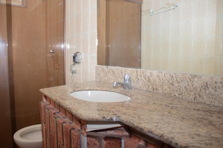 Apartamento à venda com 196m², 3 quartos e 2 vagas Apartamento à venda com 196m², 3 quartos e 2 vagasBanheiro Social