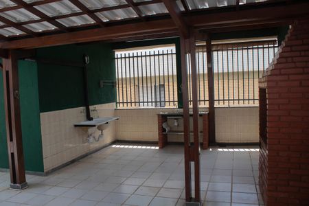 Apartamento à venda com 196m², 3 quartos e 2 vagas Apartamento à venda com 196m², 3 quartos e 2 vagasCobertura