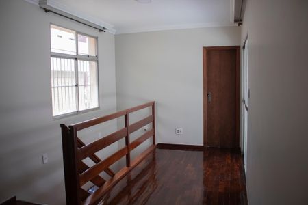 Apartamento à venda com 196m², 3 quartos e 2 vagas Apartamento à venda com 196m², 3 quartos e 2 vagasCobertura