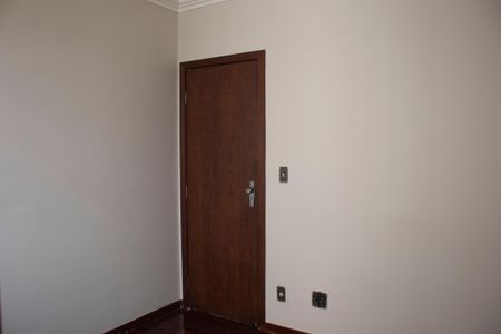 Apartamento à venda com 196m², 3 quartos e 2 vagas Apartamento à venda com 196m², 3 quartos e 2 vagasQuarto 2